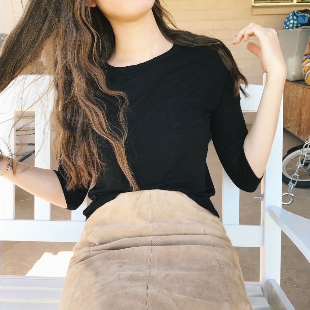 Stretchy Black 3/4 Sleeve Tshirt